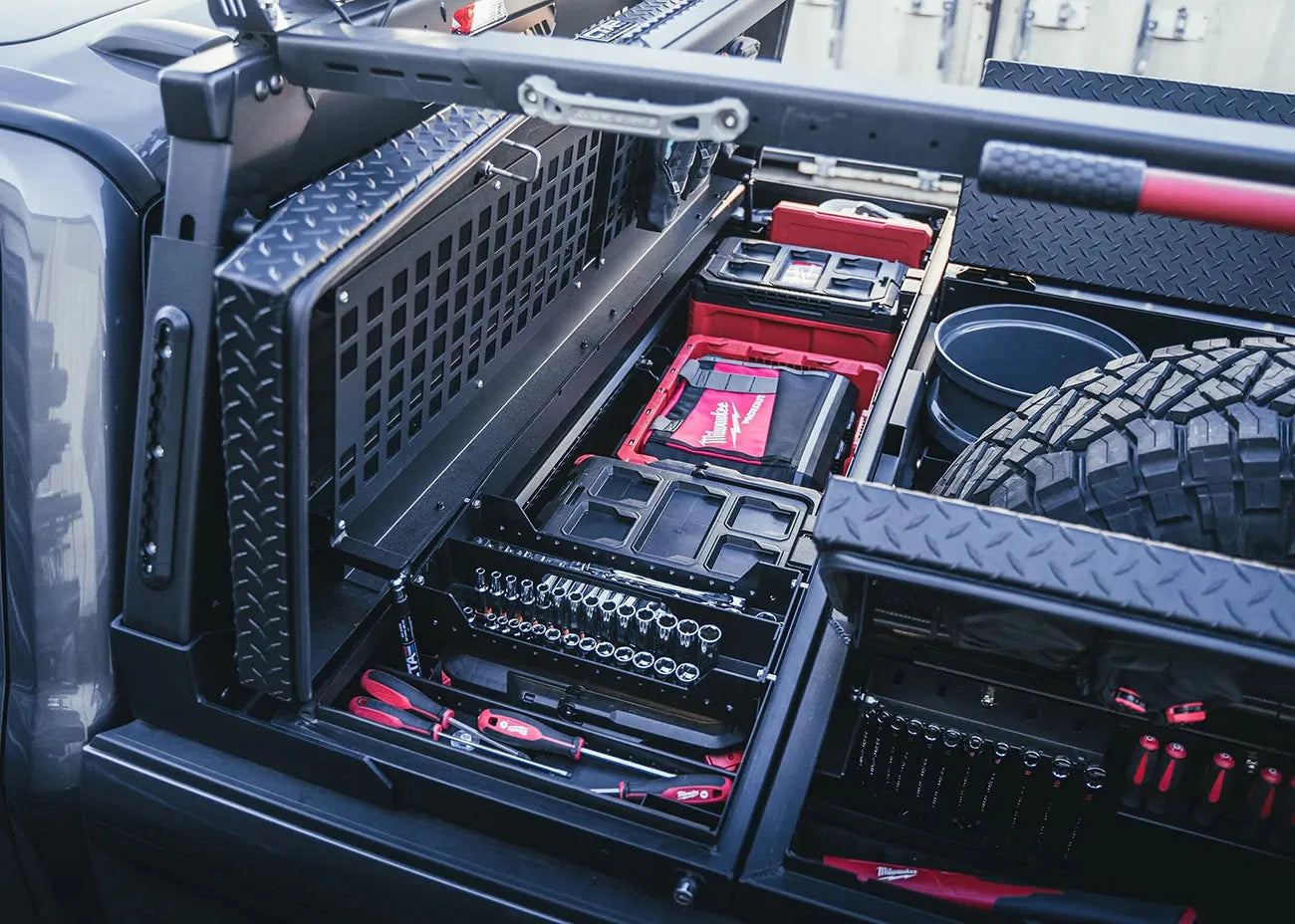 Crossover Truck Tool Boxes: The Smart Upgrade for Your Work Truck