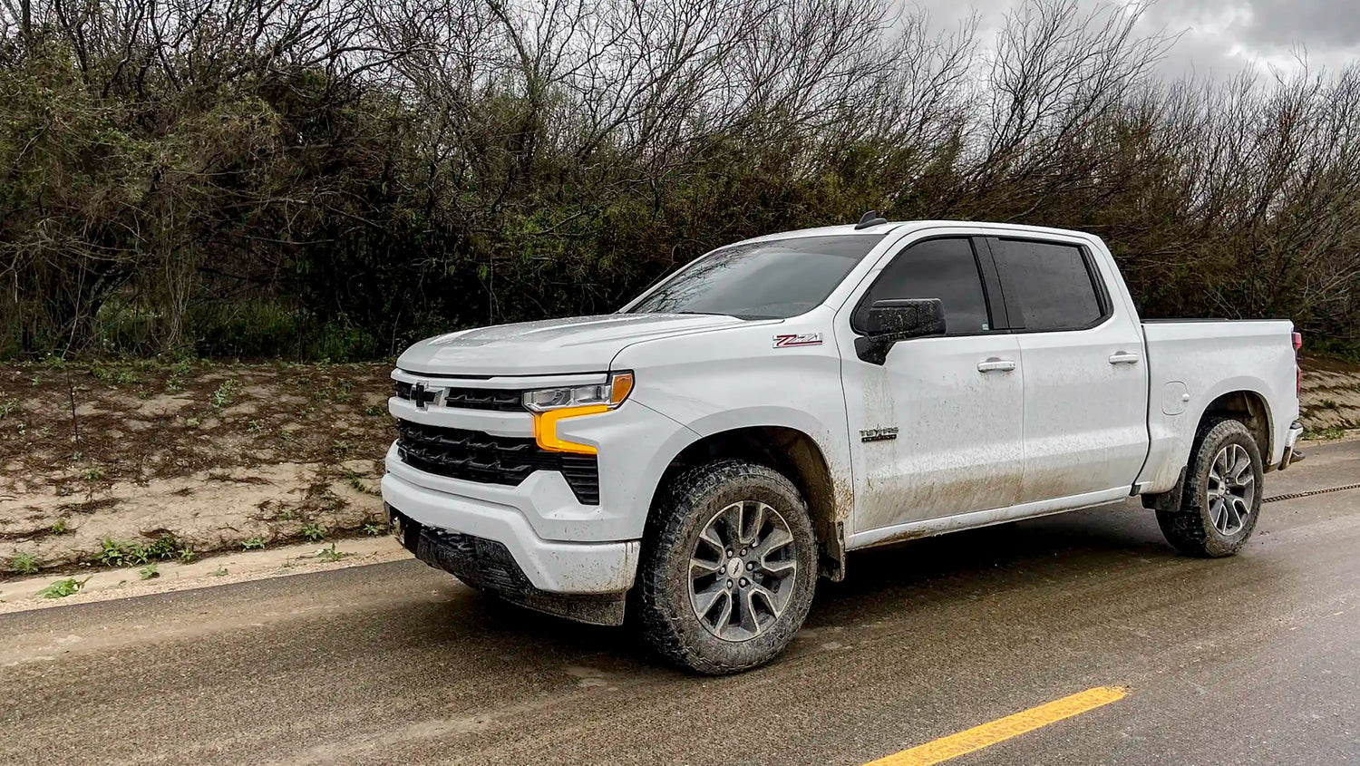 ADAPT Chevy Silverado 1500 Ladder Rack installed | Chandler Truck Accessories
