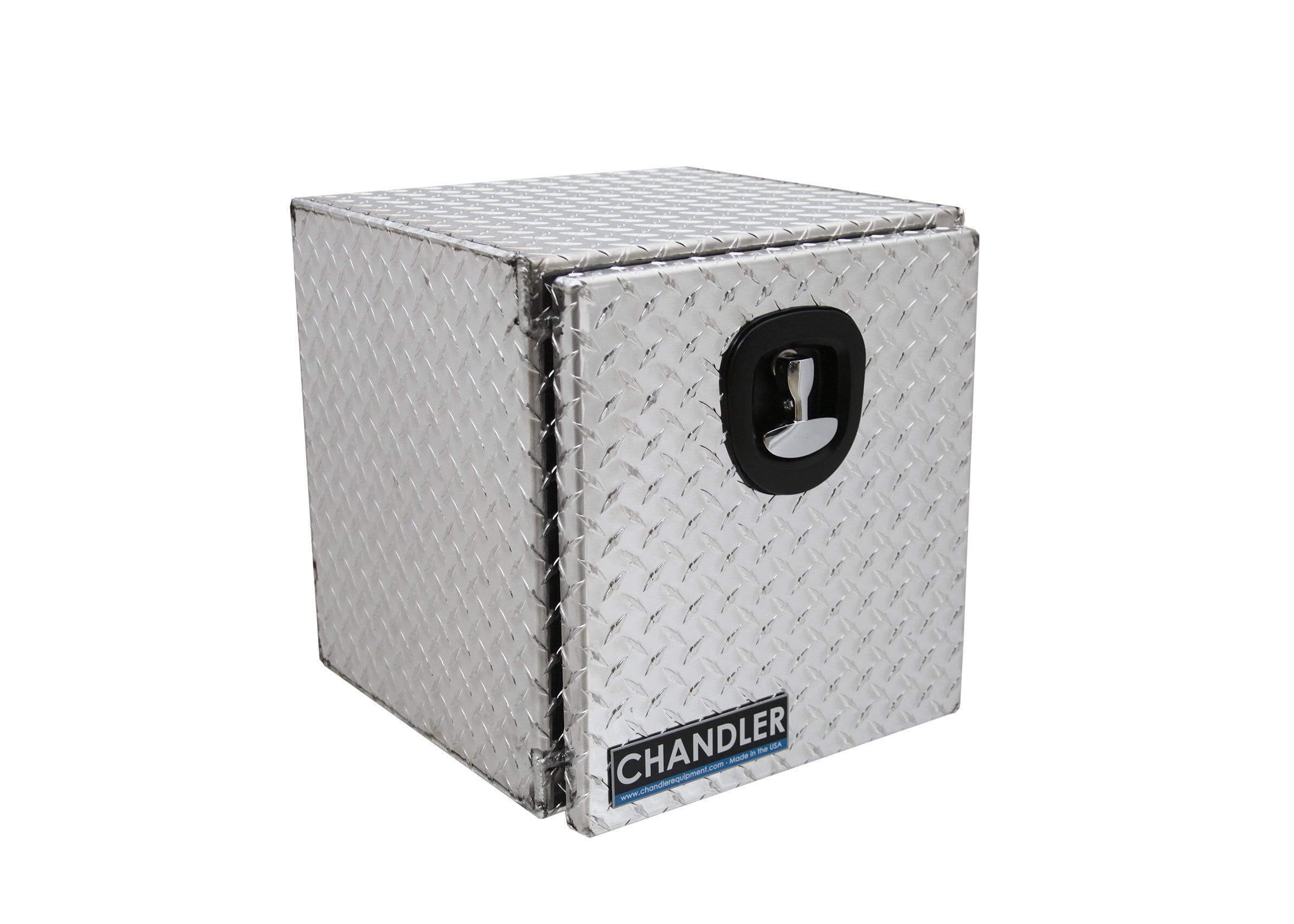 Image of Underbody Aluminum Tread Plate Flat Bed Toolbox | Chandler Truck Accessories